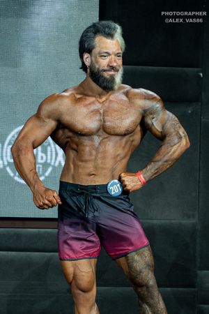 MEN'S PHYSIQUE 179